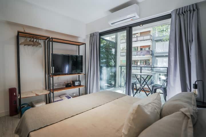 Kitnet em Palermo com varanda