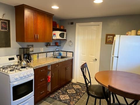 Successful Airbnb property: Private Hideaway, Shelter Island, Beach & Bay in Peninsula