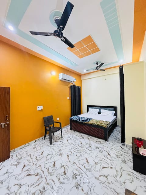 Ayodhya Nilayam Splendid Stay (Near Janmabhoomi)