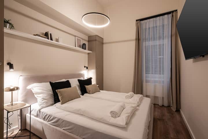 D54 Superior Apartment For 2 - Budapest