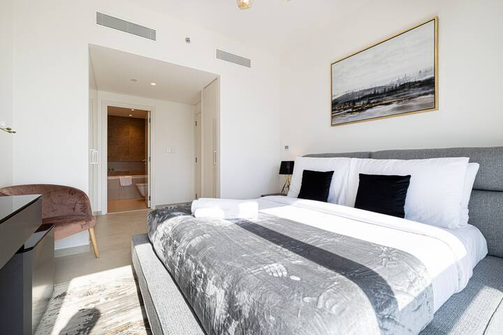 Პირველი საძინებელი (მთავარი)