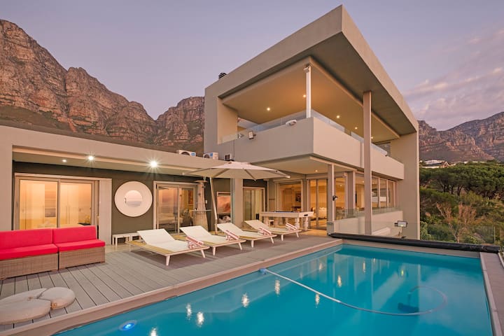 Luxury Villa with Sea Views in Camps Bay