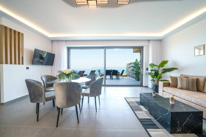 Hilltop Villas | Infinity Pool with Sea Views gallery image 4