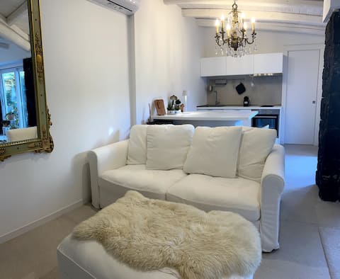 Top performing Airbnb: Leyla's house in Catania