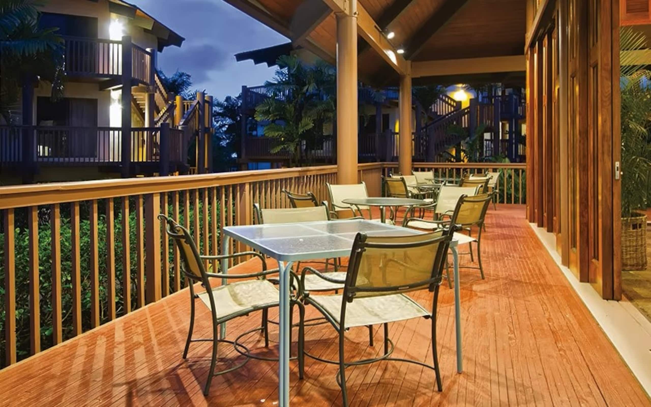 Ka Eo Kai  Resort 2 BR w/ POOL & HOT TUB - Photo 18