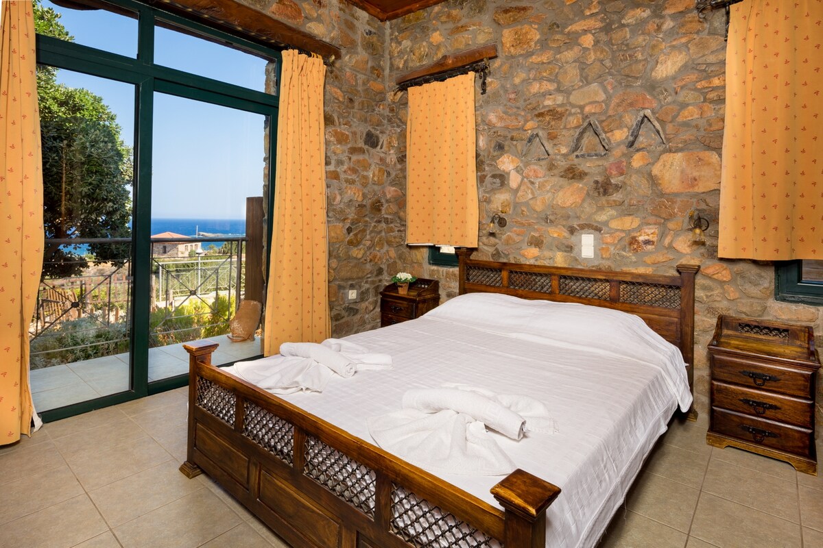 חדר שינה זוגי עם מיזוג אוויר