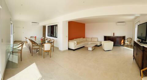 Top performing Airbnb: Amazing 1BR A/C House Private Heated Pool View BBQ in Cagnes Sur Mer