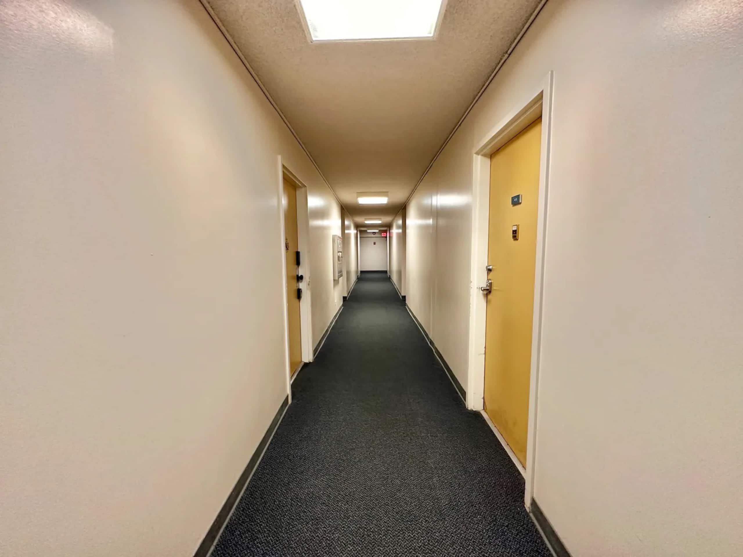 Ultra Modern-Waikiki Beach-Rare 2BR/2BTH/Parking! - Image 66