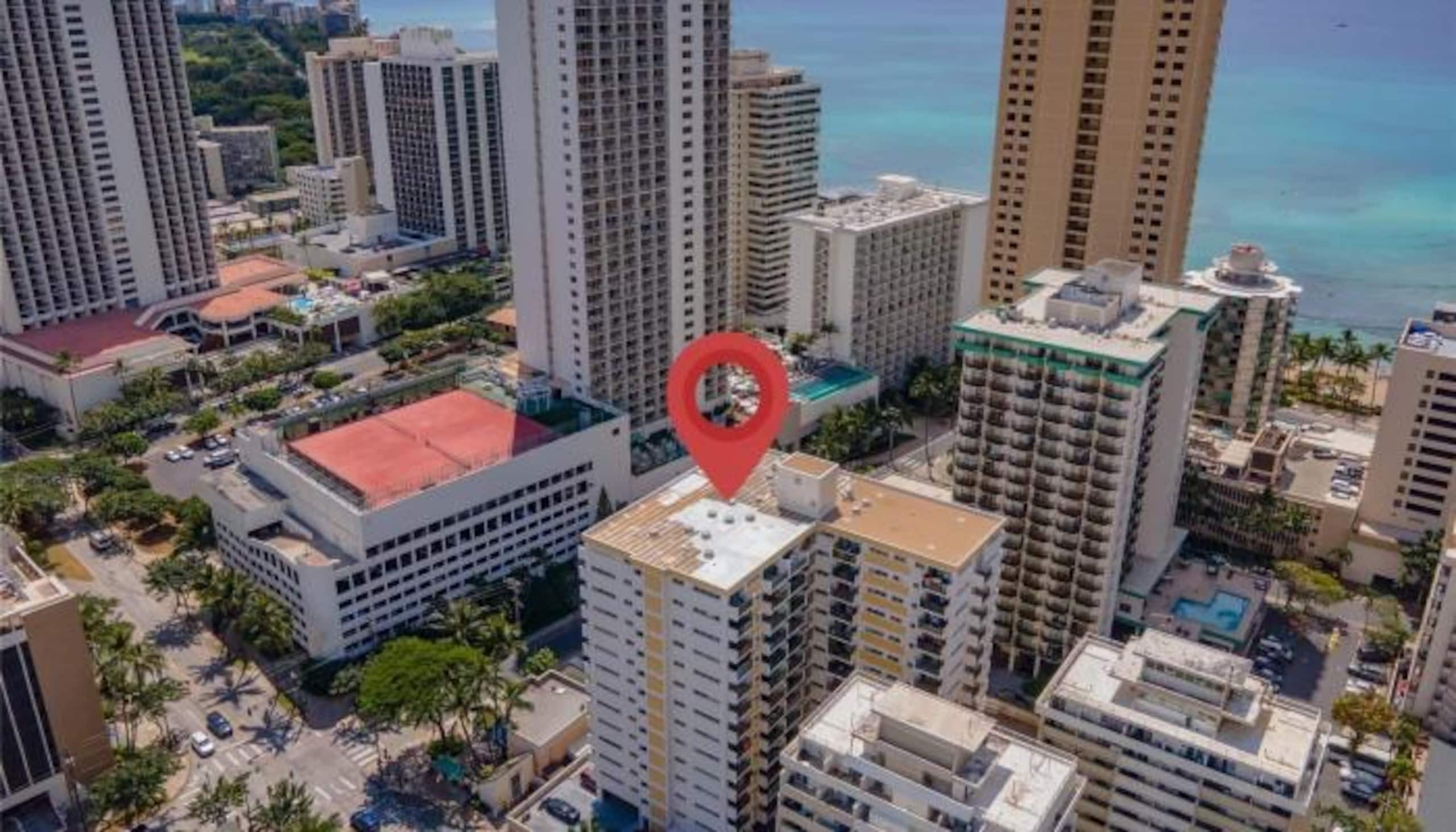 Ultra Modern-Waikiki Beach-Rare 2BR/2BTH/Parking! - Image 64