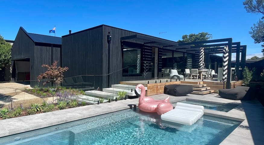 St Johns Wood village luxury