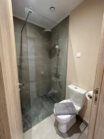 Sun Plaza Suites managed Airbnb listing 2