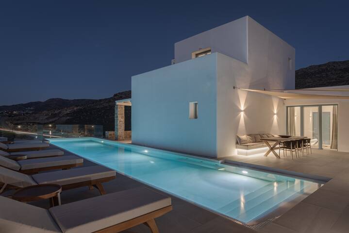 Retreat Hill Luxury Villa One Mykonos gallery image 5