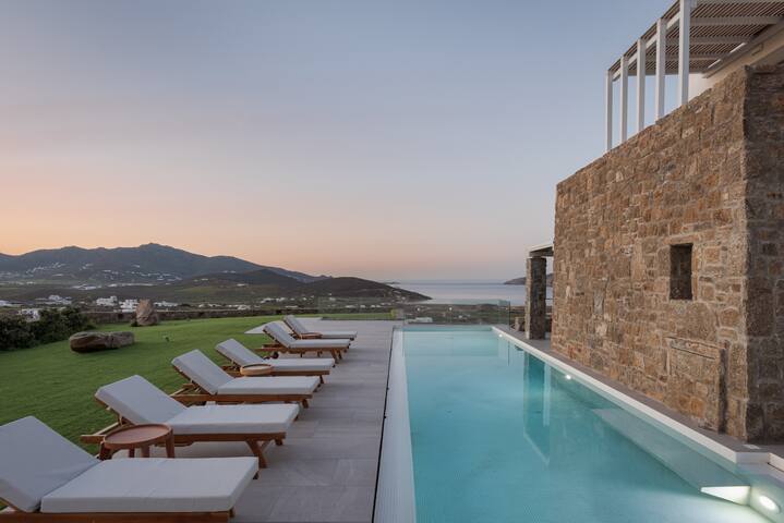 Retreat Hill Luxury Villa Two Mykonos gallery image 3