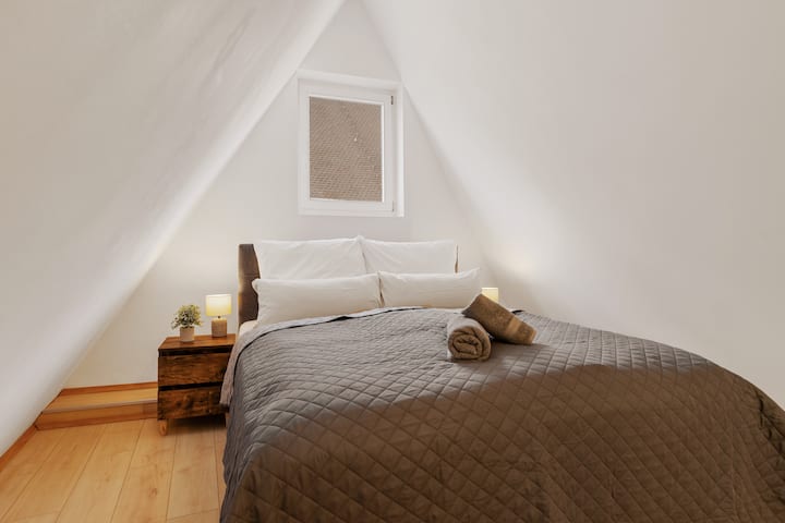 Bequemes Queensize Boxspring-Doppelbett