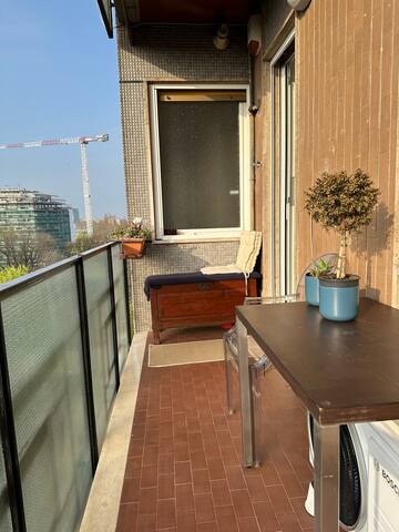 Via Tortona – Luminoso 4 locali gallery image 2