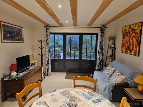 Propriété Airbnb réussie: Morgat 2 rooms 33 m2 + garden à Crozon