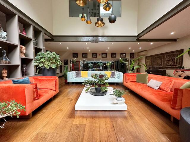 Luxury Penthouse Flat by Hyde Park gallery image 2