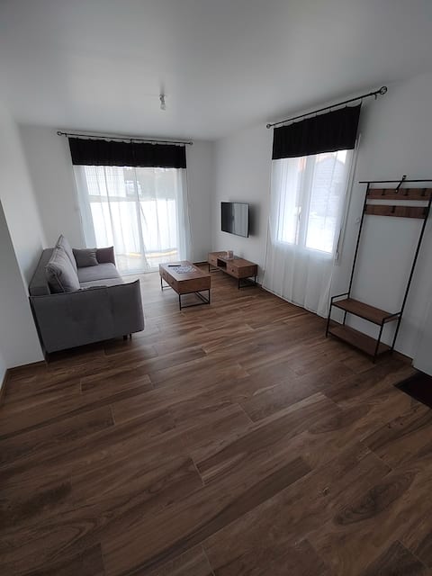 Popular Airbnb listing: Detached house, 5 min from Puy du Fou in Chanverrie