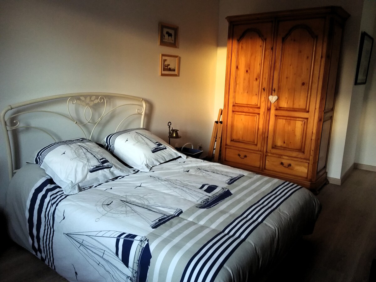 غرفة النوم 2