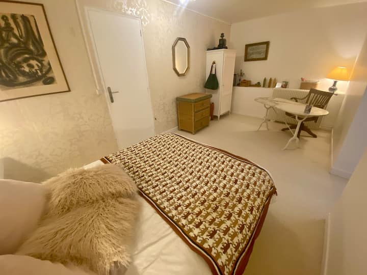 habitación 2 en susplex. Lit 140. Bureau. WIFI DISPO