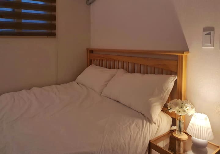 Udoban bračni krevet (160x200)