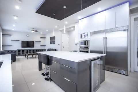 Brand New Luxury House in Delta/Scott Road