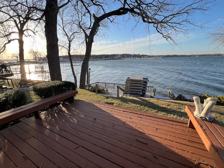 Okoboji Lake Place Cabins for Rent in Arnolds Park, Iowa, United