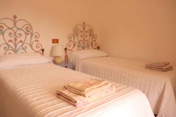 საძინებელი 2