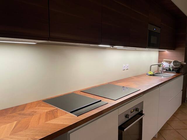 Hyper Centre, Grands Volumes, Emplacement Idéal