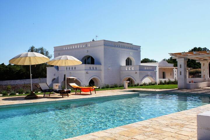 Casale tradizionale con piscina 8 posti letto gallery image 4