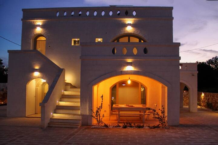 Casale tradizionale con piscina 8 posti letto gallery image 3