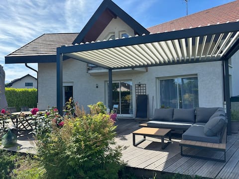 Close to Annecy , beautiful house pour 8 personnes