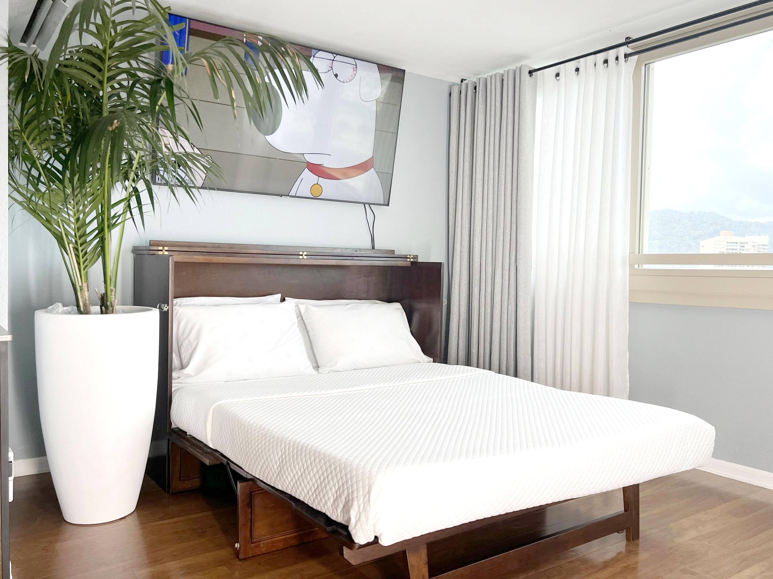 Center of Waikiki - 1 Bedroom 3 Queen Size Beds - Image 7