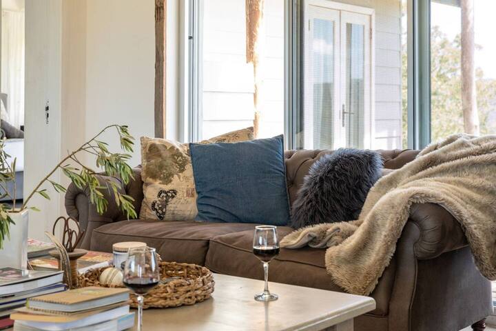 Shallow Bay’s ‘Wattaview’ – Stunning Country Home gallery image 5