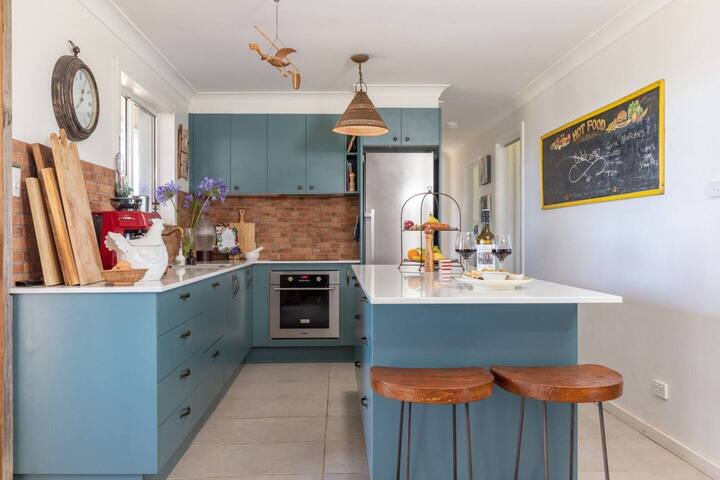 Shallow Bay’s ‘Wattaview’ – Stunning Country Home gallery image 3