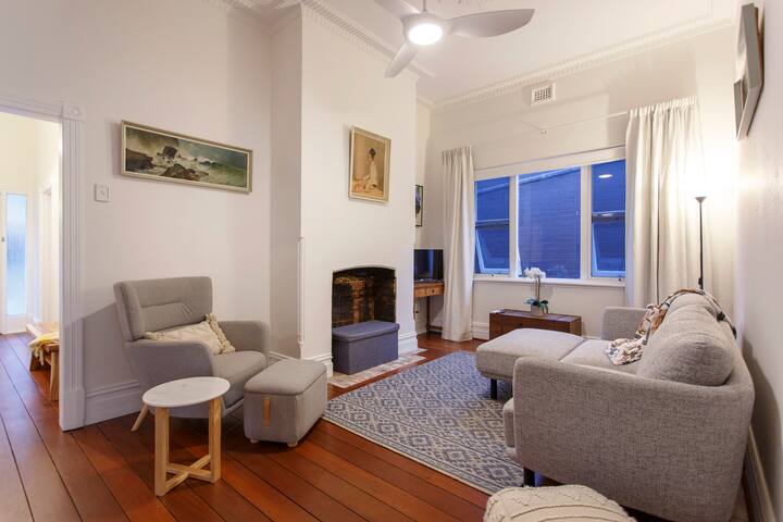 Family Oasis in Fremantle – Sleeps 8 gallery image 4