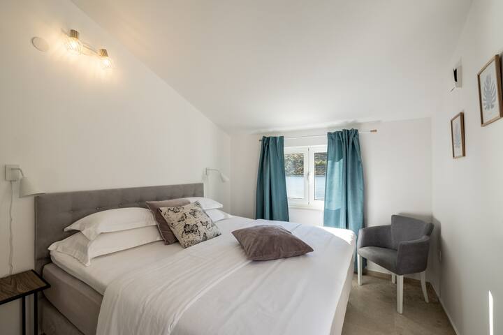 غرفة النوم 1