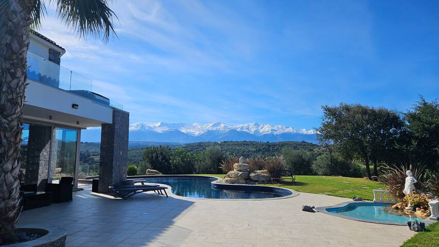 Shangri-La gallery image 2