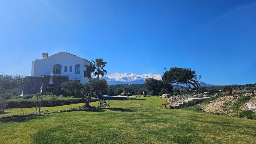 Shangri-La gallery image 4