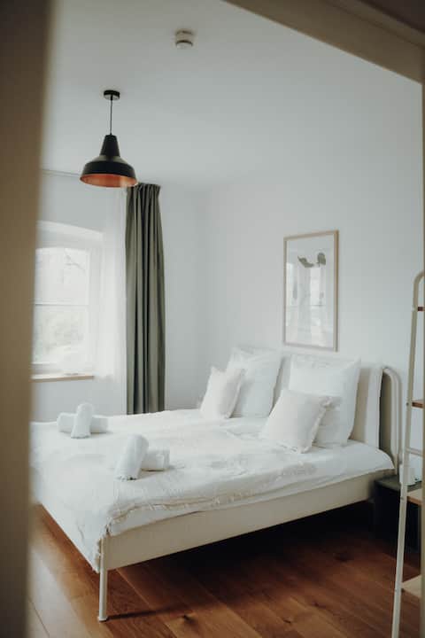 Wine roads apartment with central connection