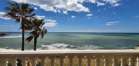 Top Airbnb: Beach front apartment, Go on! You deserve it! in Mijas