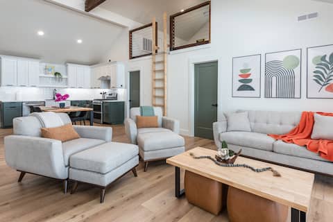 Top performing Airbnb: The Merry Inn @ Lake Marion in Santee