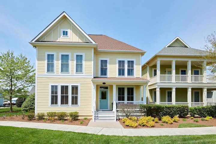 Luxury Villa at The Peninsula - sleeps 14
