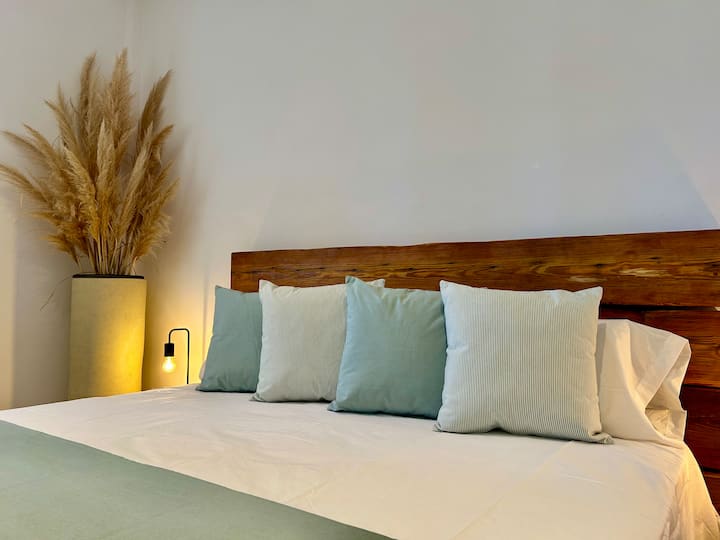 תמונה של כל החדר