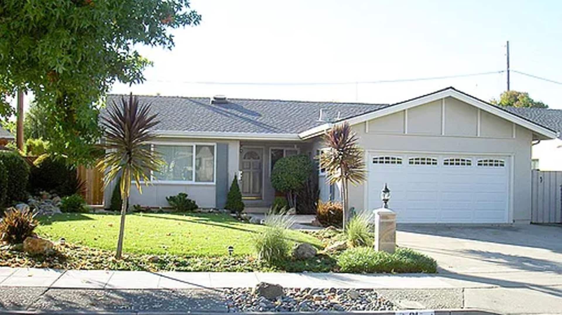 Charm 3 Bedroom Home in Campbell