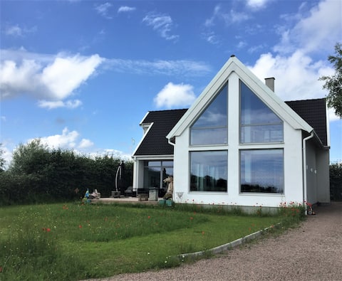 Strandnära Villa Strandhaven på sydkusten