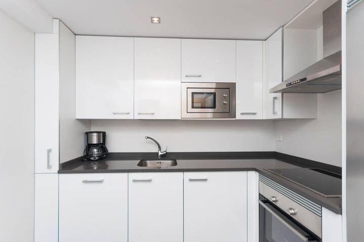 Ulia B-Parking, Terraza y Jardín gallery image 5