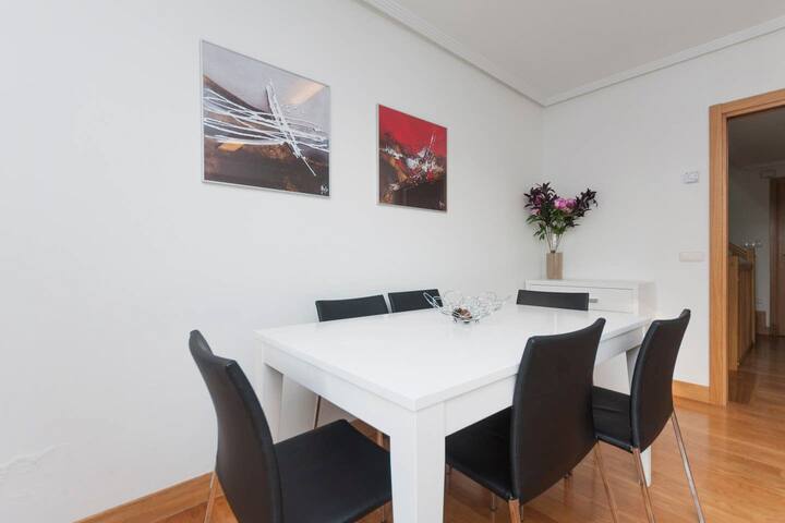 Ulia B-Parking, Terraza y Jardín gallery image 4