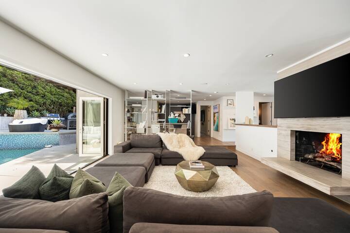 Beverly Hills Canyon Villa by Stay Awhile Villas gallery image 3