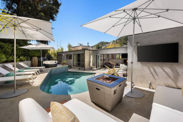 Beverly Hills Canyon Villa by Stay Awhile Villas gallery image 4